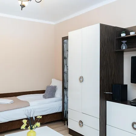 Apartment Jaremy Standard By Bookinghost