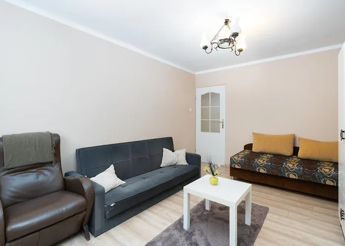 Jaremy Standard By Bookinghost * Cracovia