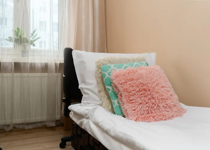 Jaremy Standard By Bookinghost Cracovia