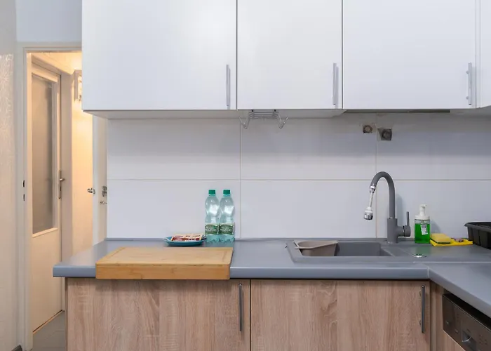 Jaremy Standard By Bookinghost *